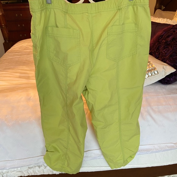 Chico sz3 green cargo pants - Picture 2 of 4